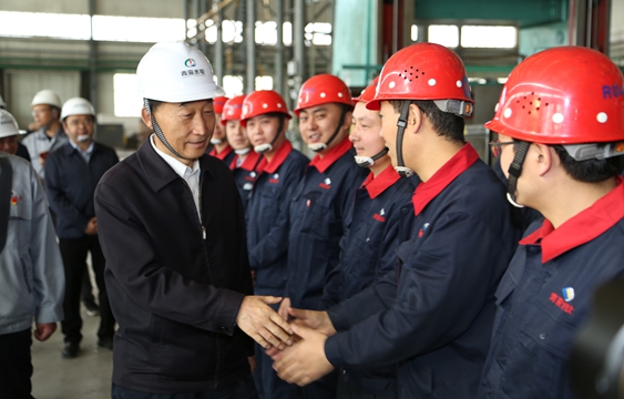 1556156987.jpg 青海水電集團第十期簡訊照片_副本.jpg